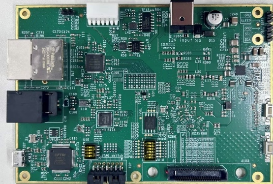 图片蕴含 游戏机, 电子, 电路AI 天生的内容可能不正确。